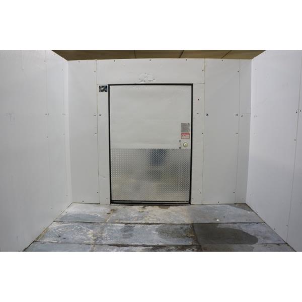 10 7 X 15 5 X 8 8 H WA Brown Walk In Freezer With Floor 163 Sq Ft