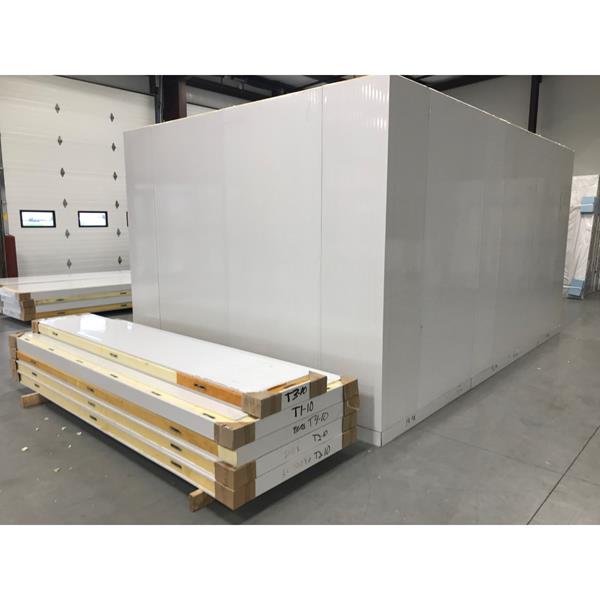 10x15 Freezer with Floor Package