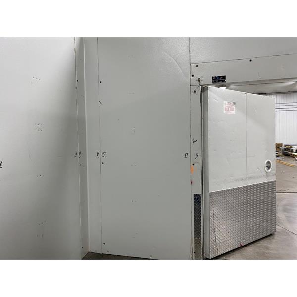 117 X 155 X 102h Bally Walk In Cooler 179 Sq Ft Barr