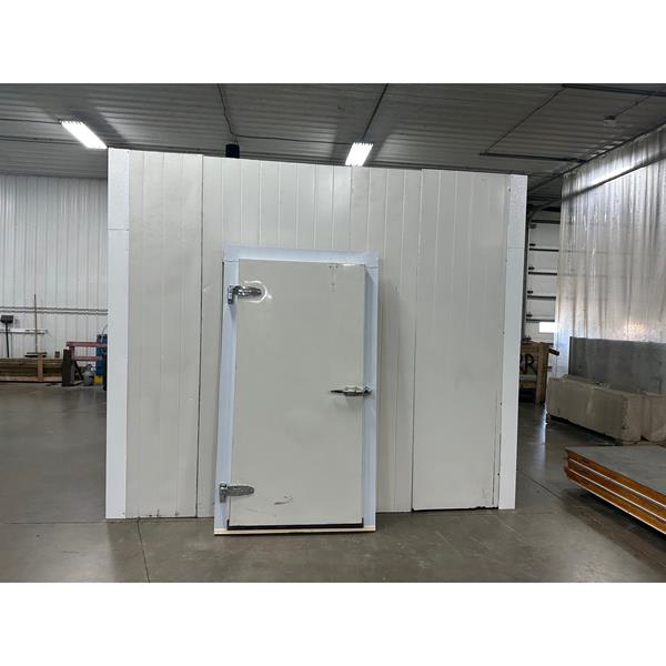 9&#39;7&quot; x 11&#39; x 9&#39;8&quot;H Walk-in Cooler