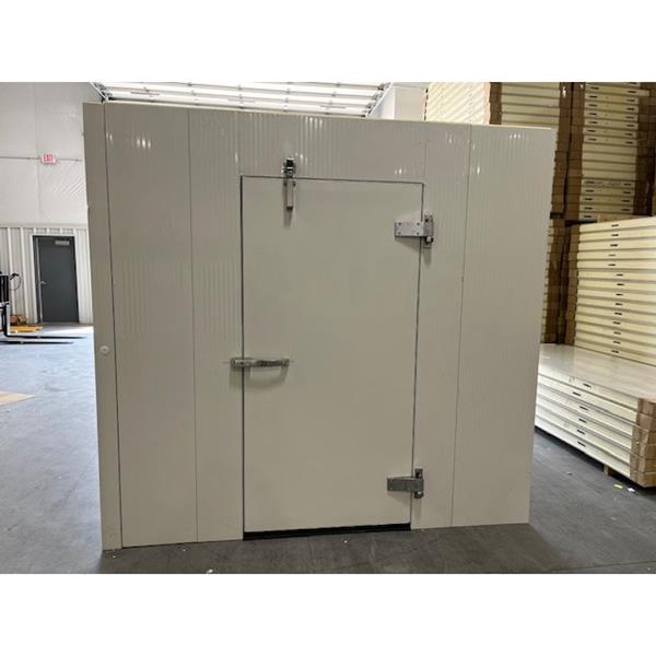 8&#39;3&quot; x 11&#39;6&quot; x 8&#39;H Walk-in Cooler  Scratch and Dent