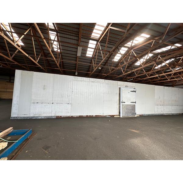 23&#39;1&quot; x 59&#39;6&quot; x 9&#39;9&quot;H Bally Walk-in Freezer with Floor