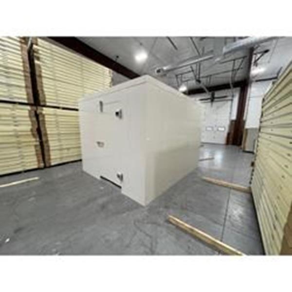 9&#39;10&quot; x 11&#39;6&quot; x 8&#39;2&quot;H Walk-in Freezer with Floor 